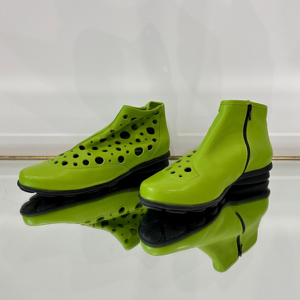 Vintage | Arche | Green Booties | 40